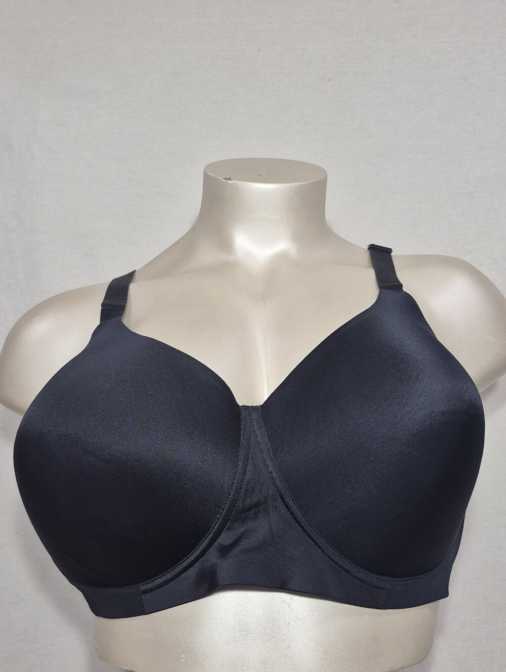 52B Catherines Intimates Lightly Lined Wire Free Bra Black NWT